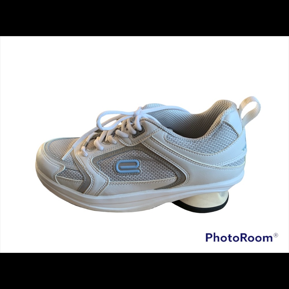 Tenevis white walking shoes La Jolla size 10